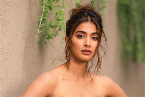 pooja hegde xxx sex|Pooja Hegde • SexDug • Leaked Onlyfans Videos